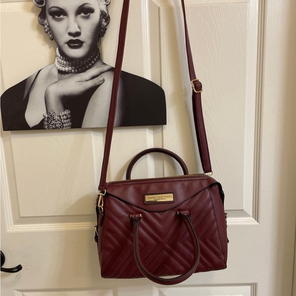 Marc New York ANDREW MARC Crossbody in Wine Color - Picture 2 of 7